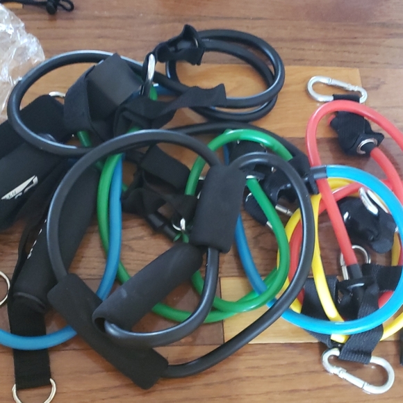 Resistence exercise bands Beand new in a bag - Picture 1 of 3